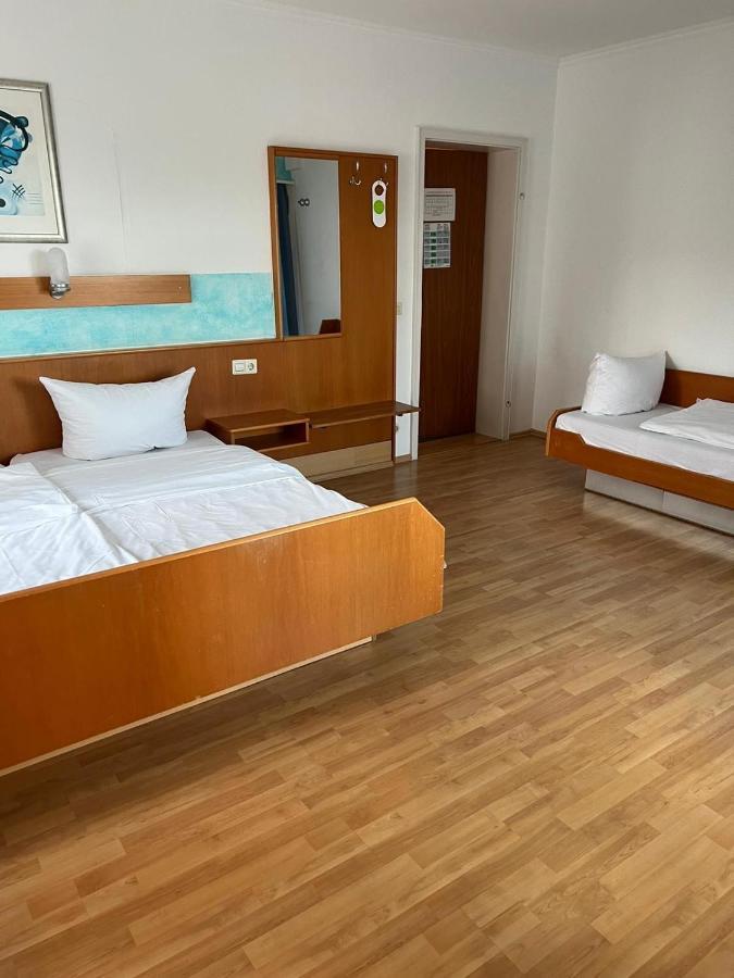 Mc Hotel Karlsruhe Extérieur photo